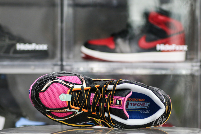 New Balance 1906R  Neon Night  2022