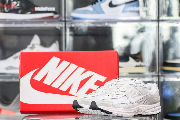 Nike Air Zoom Vomero 5 'Vast Grey'  2023