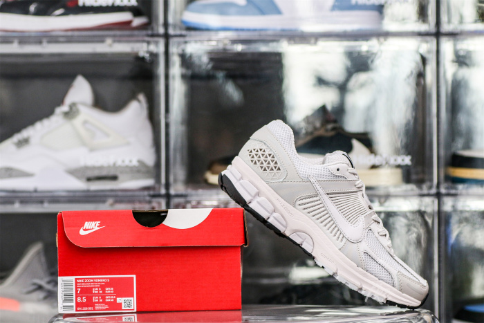 Nike Air Zoom Vomero 5 'Vast Grey'  2023