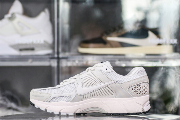 Nike Air Zoom Vomero 5 'Vast Grey'  2023