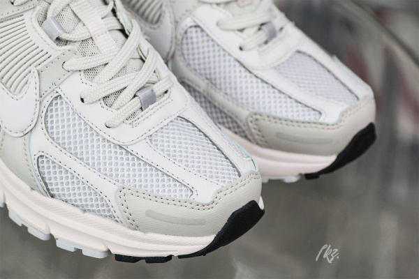 Nike Air Zoom Vomero 5 'Vast Grey'  2023
