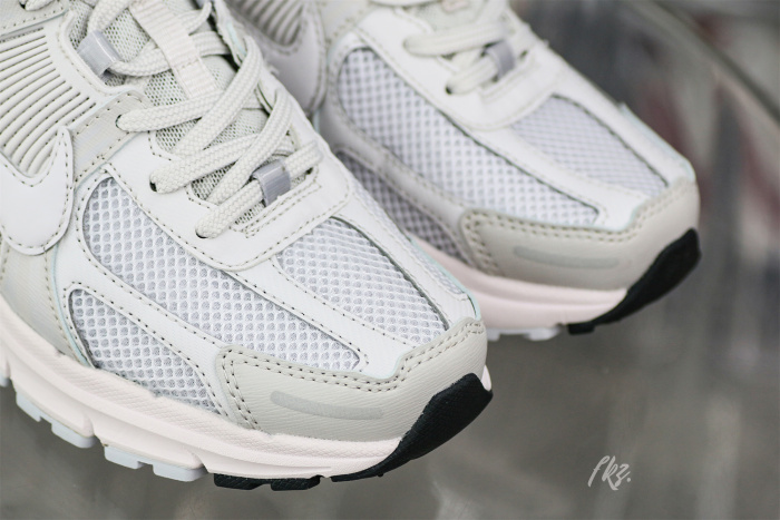 Nike Air Zoom Vomero 5 'Vast Grey'  2023