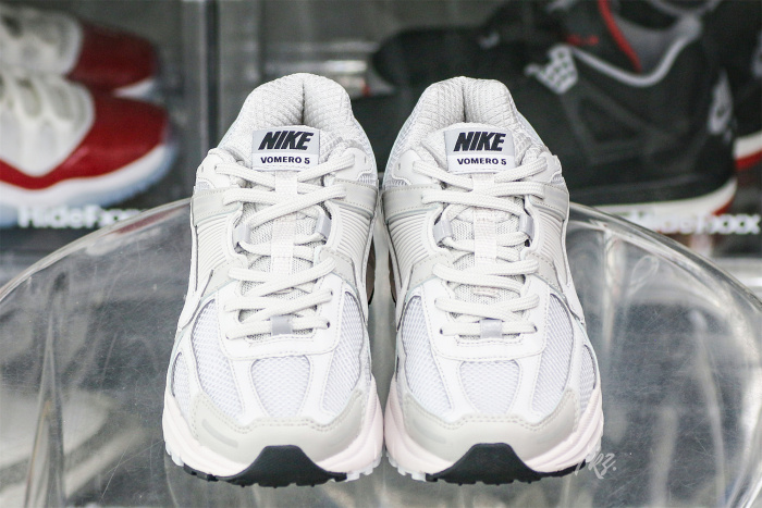 Nike Air Zoom Vomero 5 'Vast Grey'  2023