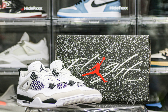 Jordan 4 Retro Military Black（A1）