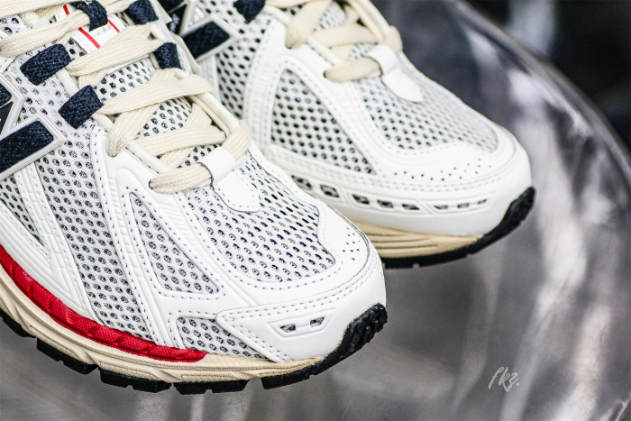 New Balance 1906R Sea Salt Eclipse True Red