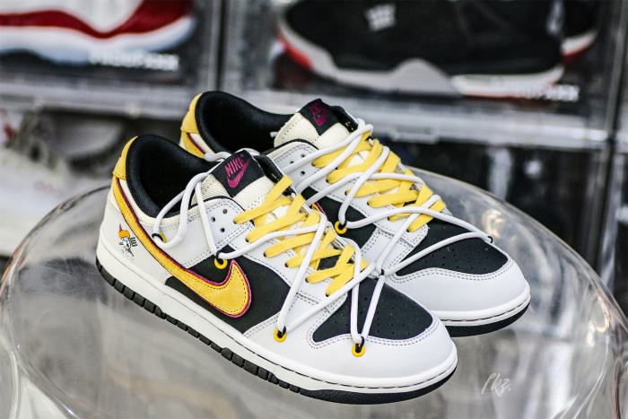 Otomo Katsuhiro x Nike Dunk One Piece Luffy White Yellow