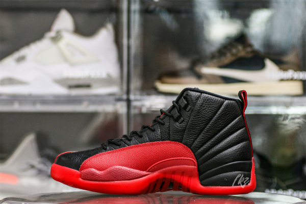 Air Jordan 12 Retro Flu Game (2016)
