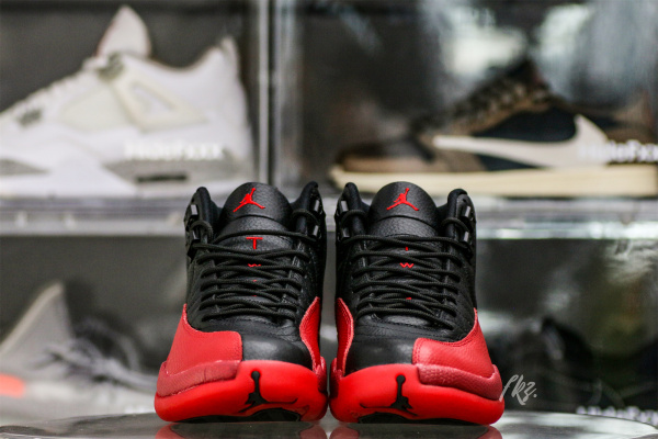 Air Jordan 12 Retro Flu Game (2016)
