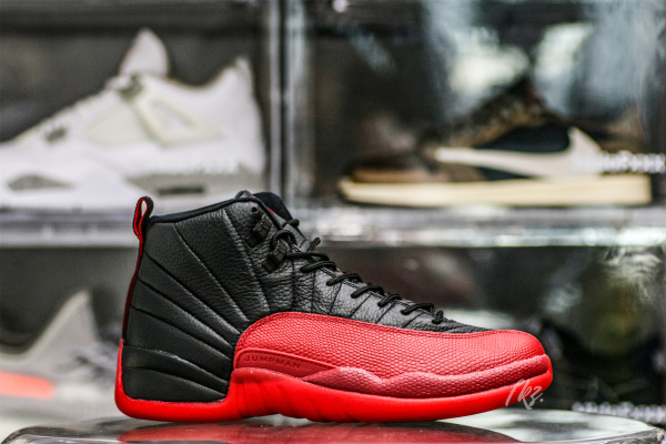 Air Jordan 12 Retro Flu Game (2016)