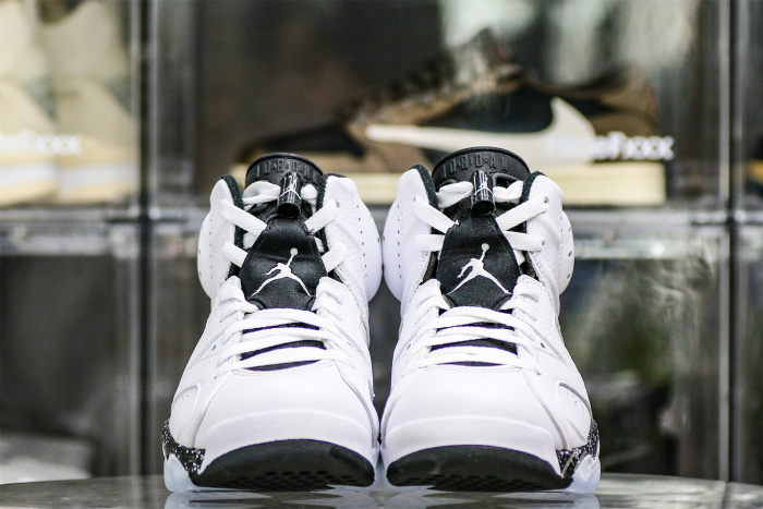 Air Jordan 6 Retro Reverse Oreo 2024