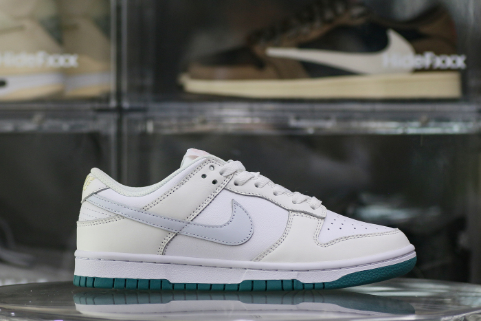 Dunk Low GS White Grey Teal