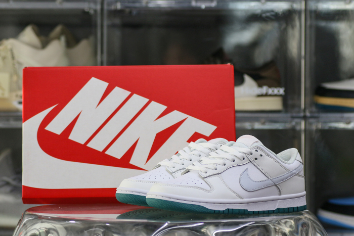 Dunk Low GS White Grey Teal