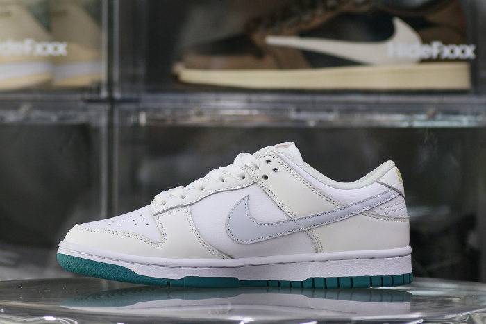 Dunk Low GS White Grey Teal