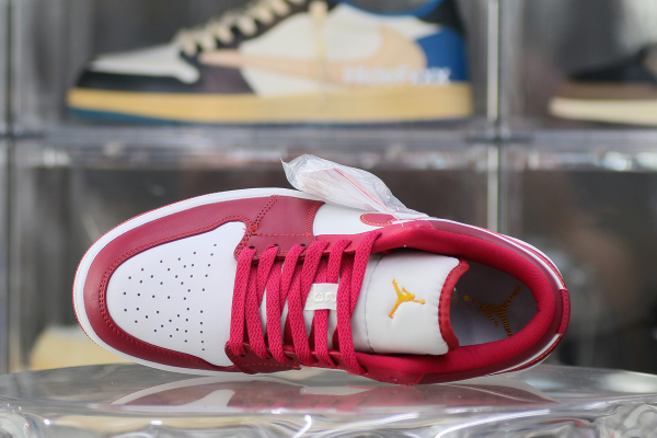 Jordan 1 Low Cardinal Red