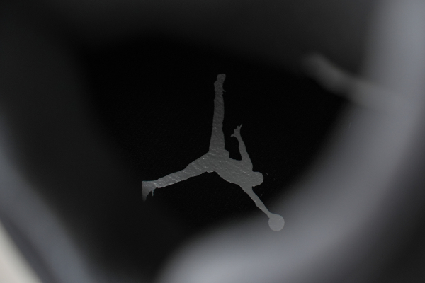 Air Jordan 4 “White Thunder”  2024 （A1）
