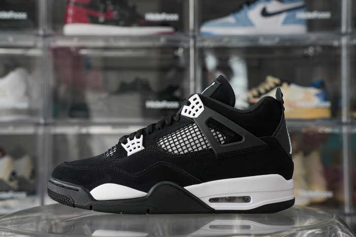 Air Jordan 4 “White Thunder”  2024 （LN5 A1 batch)