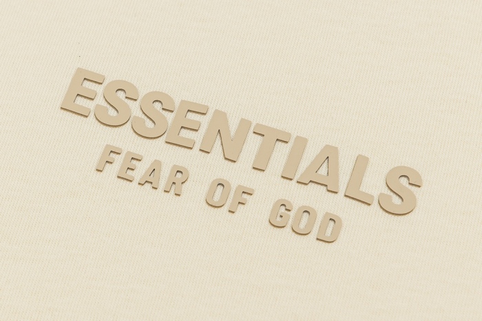 Fear of God ESSENTIALS Relaxed Crew Neck Fleece Tee