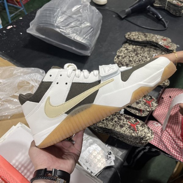 Travis Scott x Jordan Jumpman Jack Sail（A1）