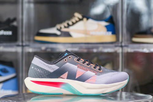 New Balance FuelCell Rebel v4 Grey / Pink / White