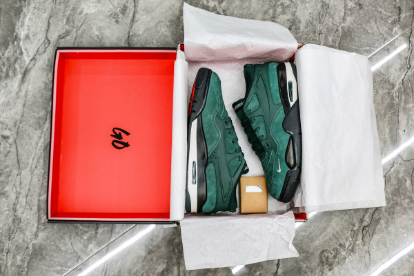 Nigel Sylvester x Air Jordan 4 RM  Grandma's Driveway