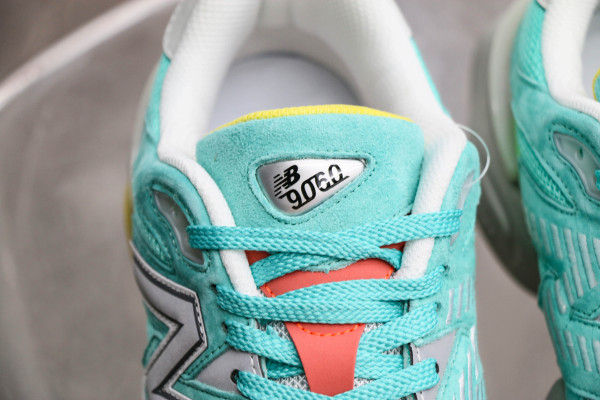 New Balance 9060 DTLR Cyan Burst