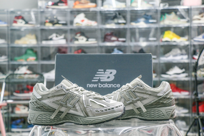 New Balance 1906A 'Concrete Silver Metallic'