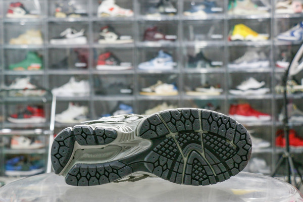 New Balance 1906A 'Concrete Silver Metallic'