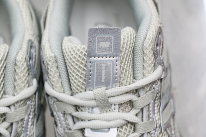 New Balance 1906A 'Concrete Silver Metallic'