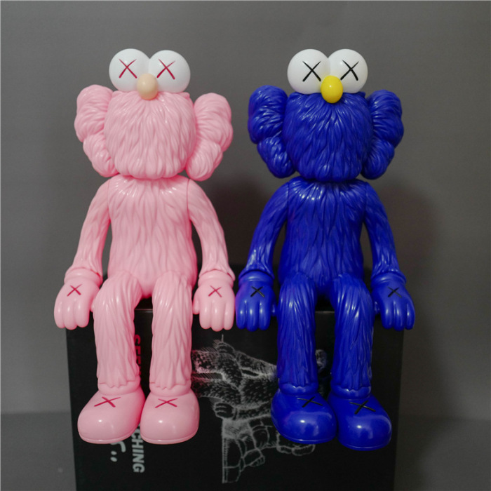 Kaws BFF Seated Fan Art Toy 25cm