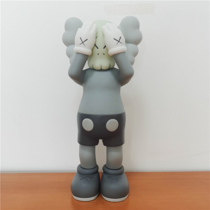 KAWS Holiday United Kingdom 2021 29cm