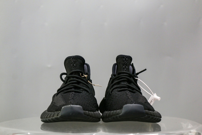 Yeezy Boost 350 V2 Onyx (A2 Batch)