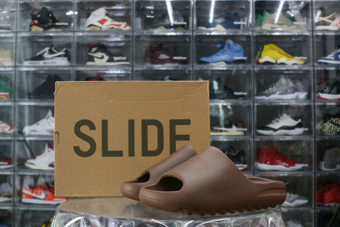 Yeezy Slides Soot 2021 GX6141（A1 Batch）