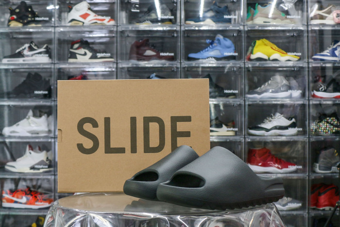 Yeezy Slides Granite 2023  ID4132（A1 Batch）