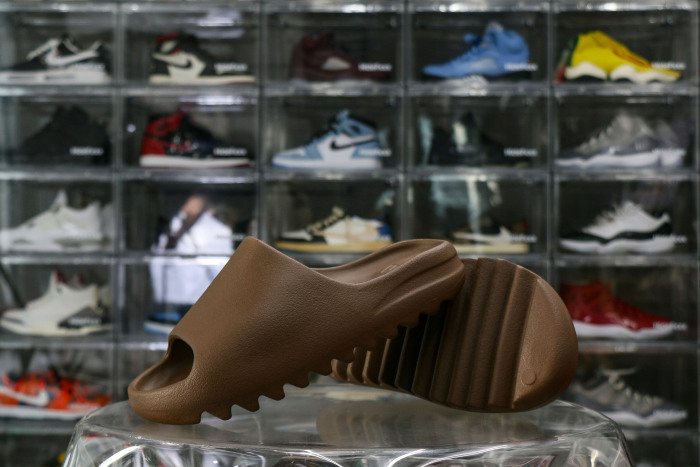 Yeezy Slides Soot 2021 GX6141（A1 Batch）