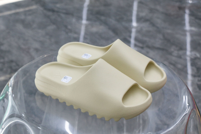 Yeezy Slides Bone 2022 FZ5897 骨白（A1 Batch）