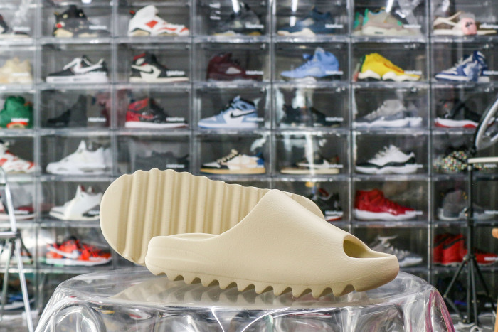 Yeezy Slides Bone 2022 FZ5897 骨白（A1 Batch）