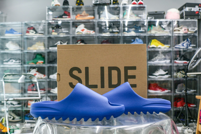 Yeezy Slides Azure 2022 ID4133 (A1 Batch)