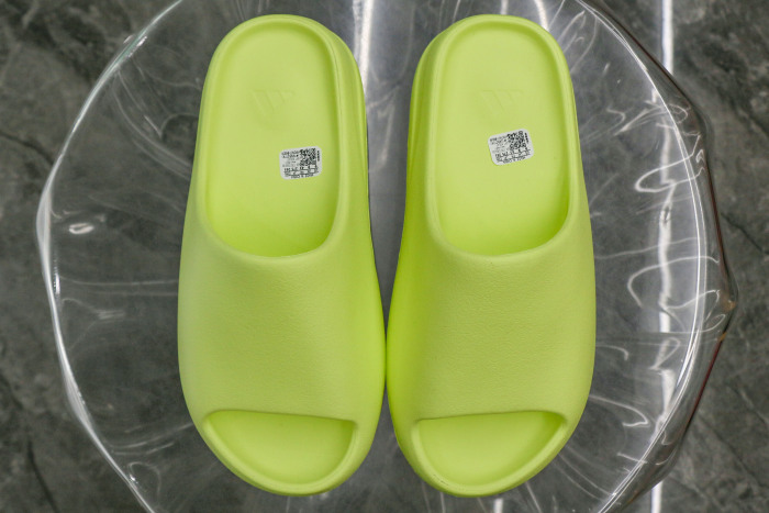 adidas Yeezy Slide Glow Green 2022 HQ6447 (A1 Batch)