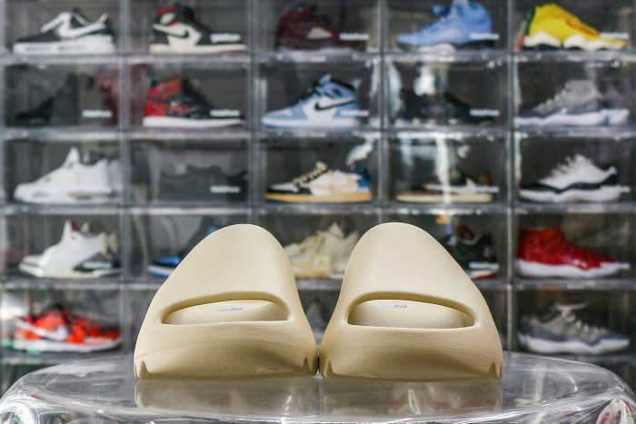 Yeezy Slides Bone 2022 FZ5897 骨白（A1 Batch）