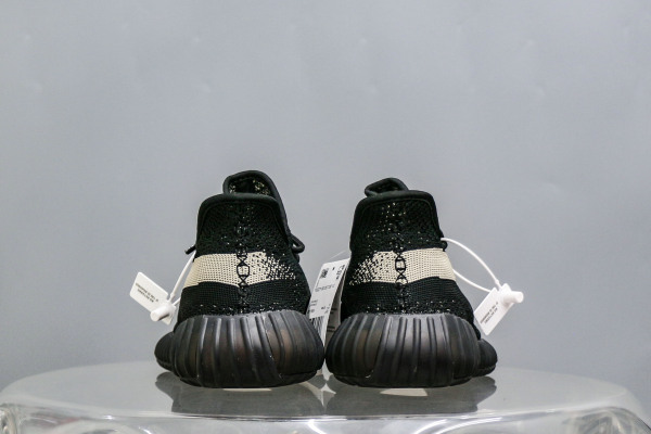 Yeezy Boost 350 V2 Core Black White (A2 Batch)