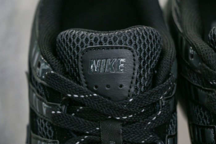 Nike P-6000 Premium Triple Black