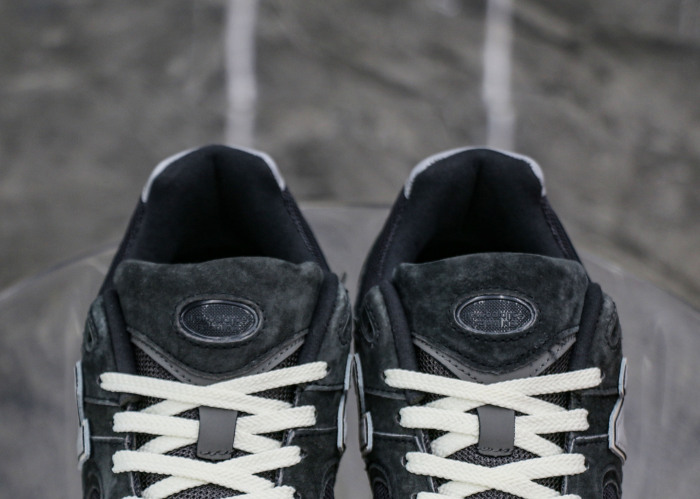 New Balance 2002R Black Dark Grey