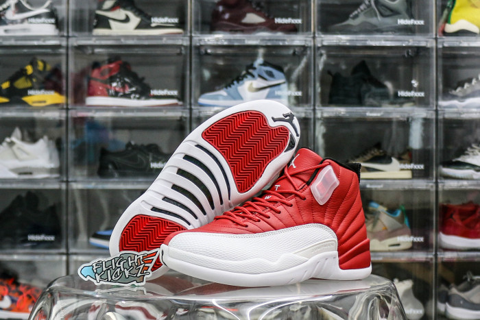 Jordan 12 Retro Gym Red（2016）