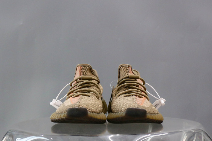 Yeezy Boost 350 V2 Sand Taupe  (A2 Batch)