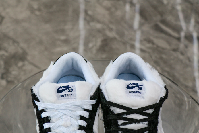 Nike SB Dunk Low Verdy Vick (Friends and Family)