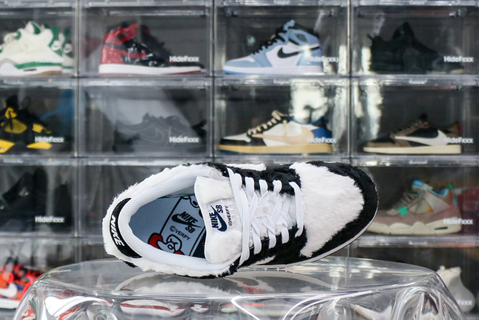 Nike SB Dunk Low Verdy Vick (Friends and Family)