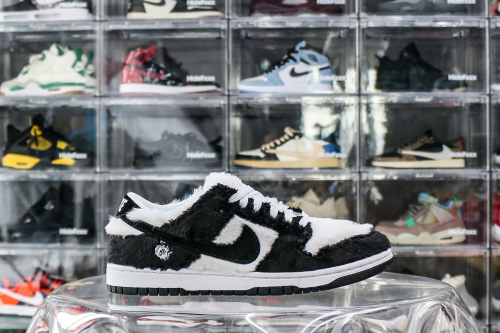 Nike SB Dunk Low Verdy Vick (Friends and Family)