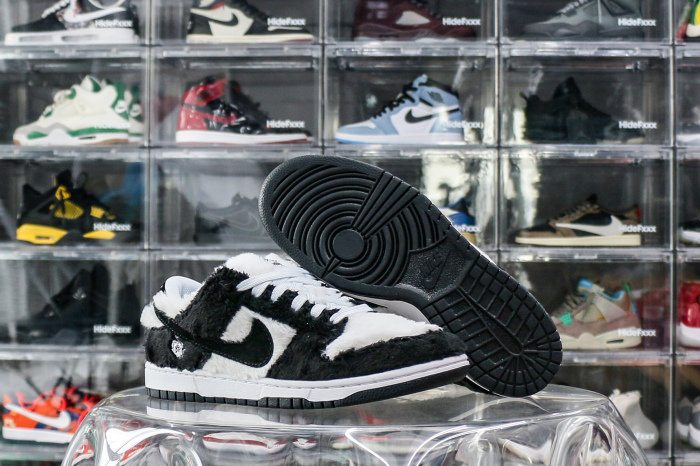 Nike SB Dunk Low Verdy Vick (Friends and Family)