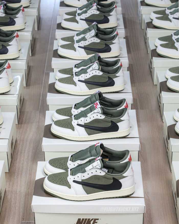 Travis Scott x Air Jordan 1 ' Medium Olive'（A1）