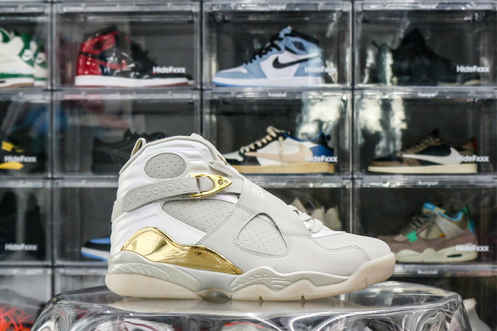Jordan 8 Retro Champagne